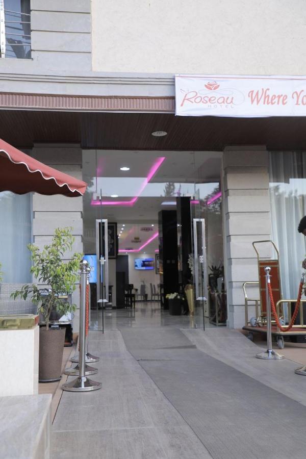 Roseau Hotel And Spa Gondar Bagian luar foto