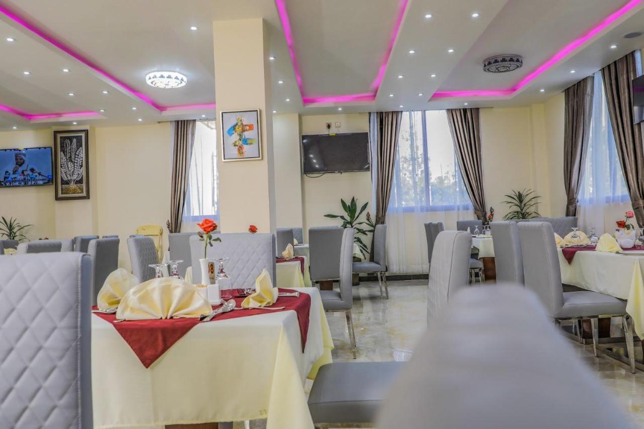 Roseau Hotel And Spa Gondar Bagian luar foto