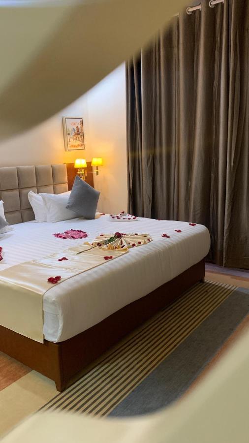 Roseau Hotel And Spa Gondar Bagian luar foto